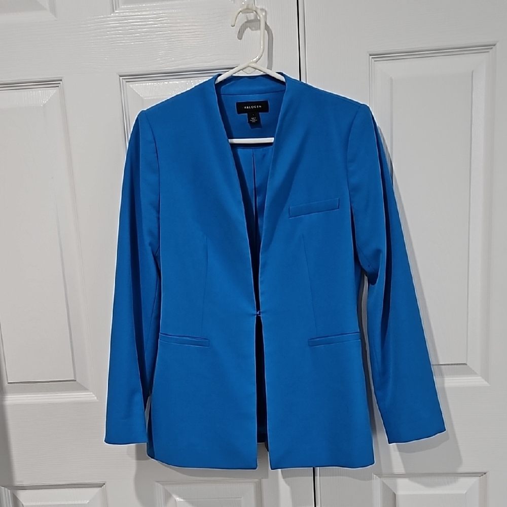Halogen Womens Blue Blazer size 4
